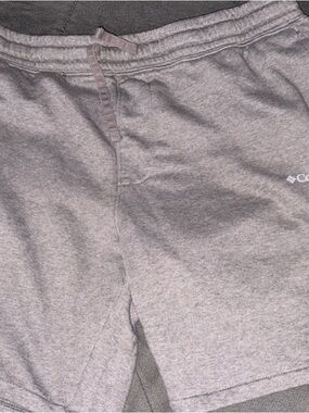 Columbia Men's Heather Gray Athletic Shorts